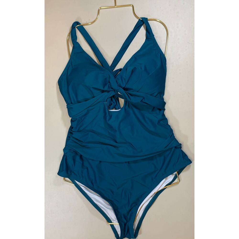 NWT Cupshe Teal Twist Front Cut Out One Piece Swimsuit Sz 1X